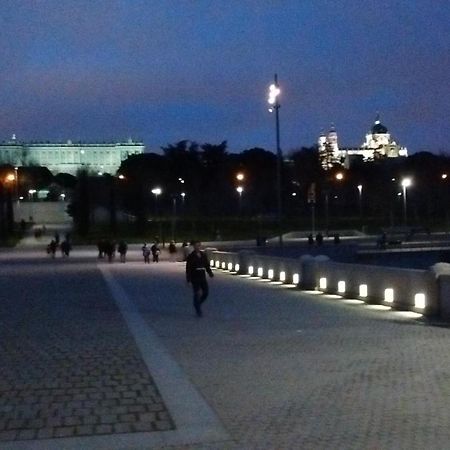 Apartament Apartamento "La Bombilla" Madryt Zewnętrze zdjęcie